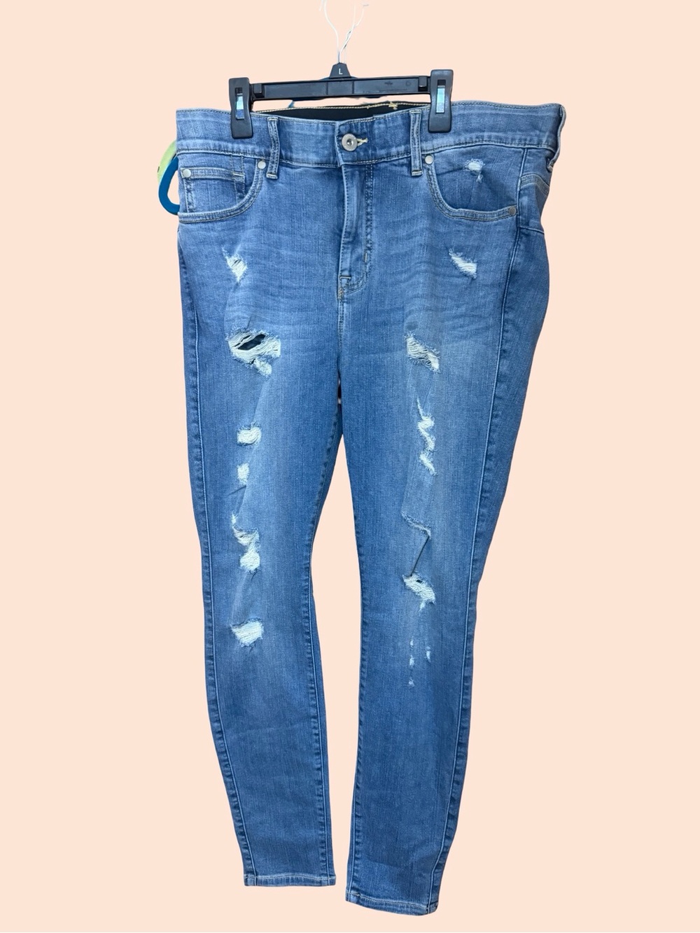torrid NWT Distressed Bombshell Skinny Jeans sz16R